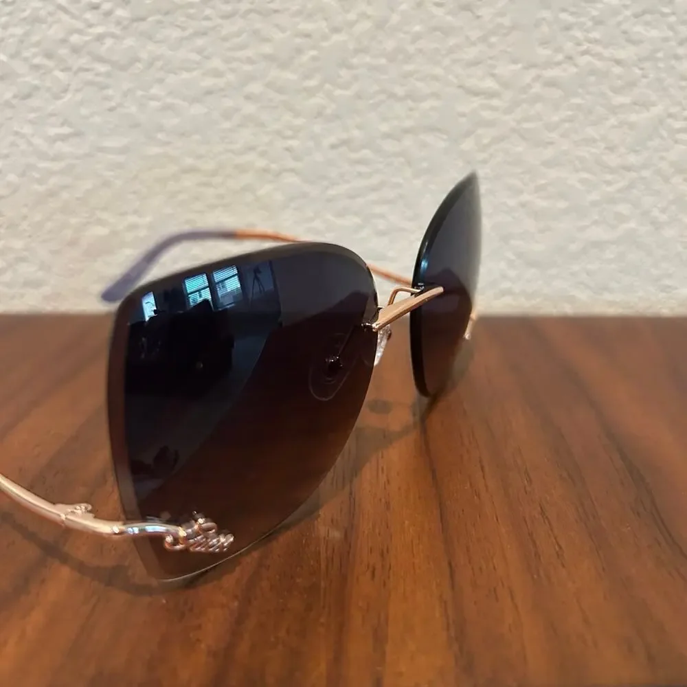 Guess Women's Sunglasses - Shiny Rose Gold Metal Butterfly Shape Frame